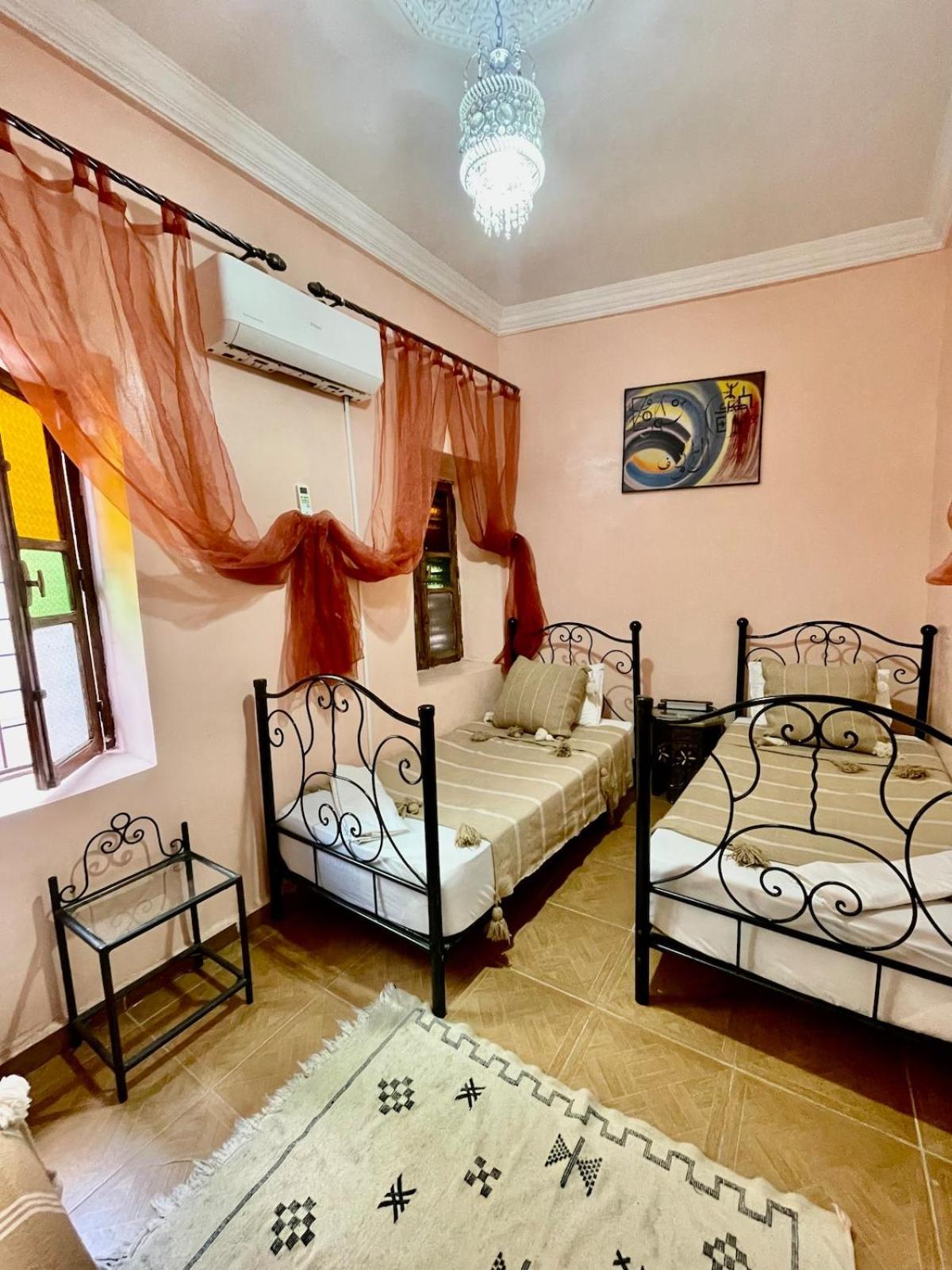 Sherifa House Marrakesh Buitenkant foto